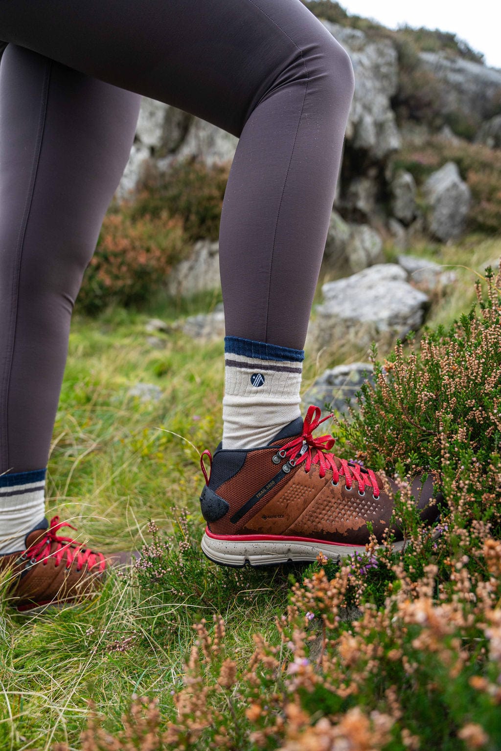 Bamboo Hiking Socks - Oatmeal - Image 3